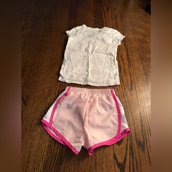 Nike White and Pink Dri-FIT Apparel - Picture 4 of 4